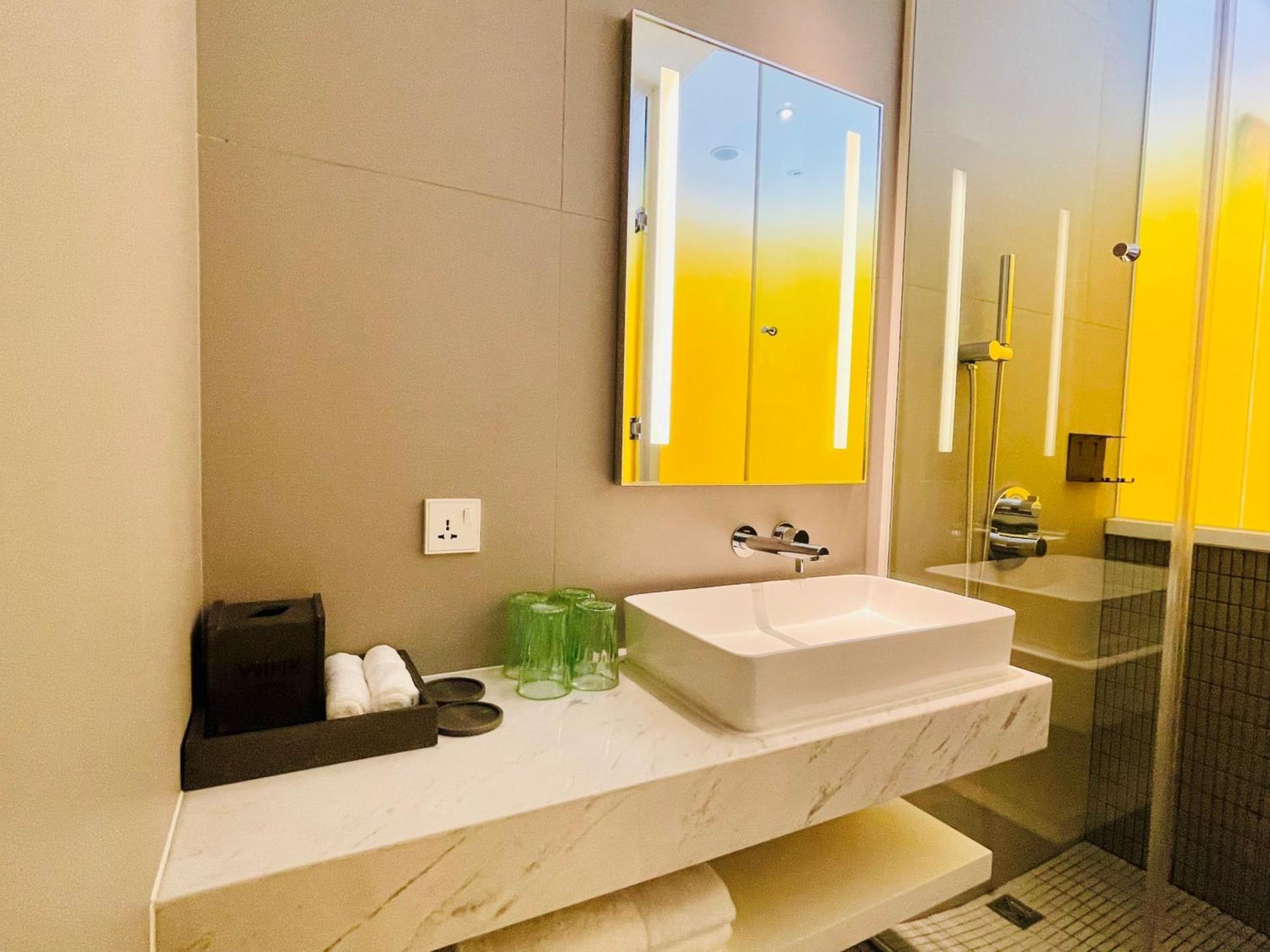 Wink Hotel Saigon Centre - 24Hrs Lifestyle Stay Ciudad Ho Chi Minh  Habitación foto